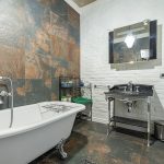 comment sécuriser la salle de bain pour les personnes âgées