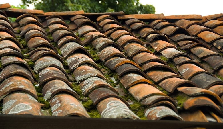 comment rénover une toiture terre cuite avec un hydrofuge incolore