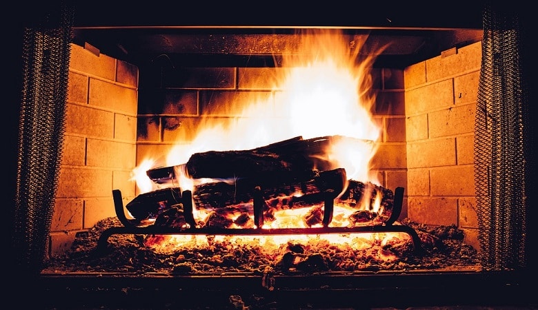 un ramonage efficace pour des soirées chaleureuses au coin du feu