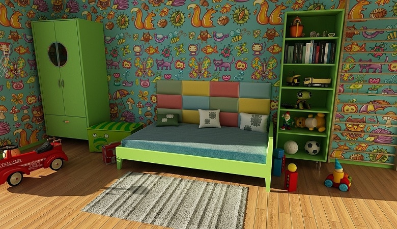 chambre d'enfant avec de la tapisserie personnalisée