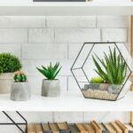 comment décorer un vase transparent avec du sable