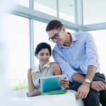 Des clients qui consultent des avis sur Technitoit